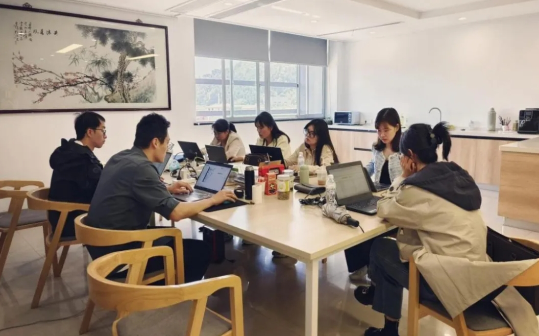 ���Ǹ��� нЧ˫�������ڶ���BIPн��ģ��������������ר����ѵ�ֳɾ���